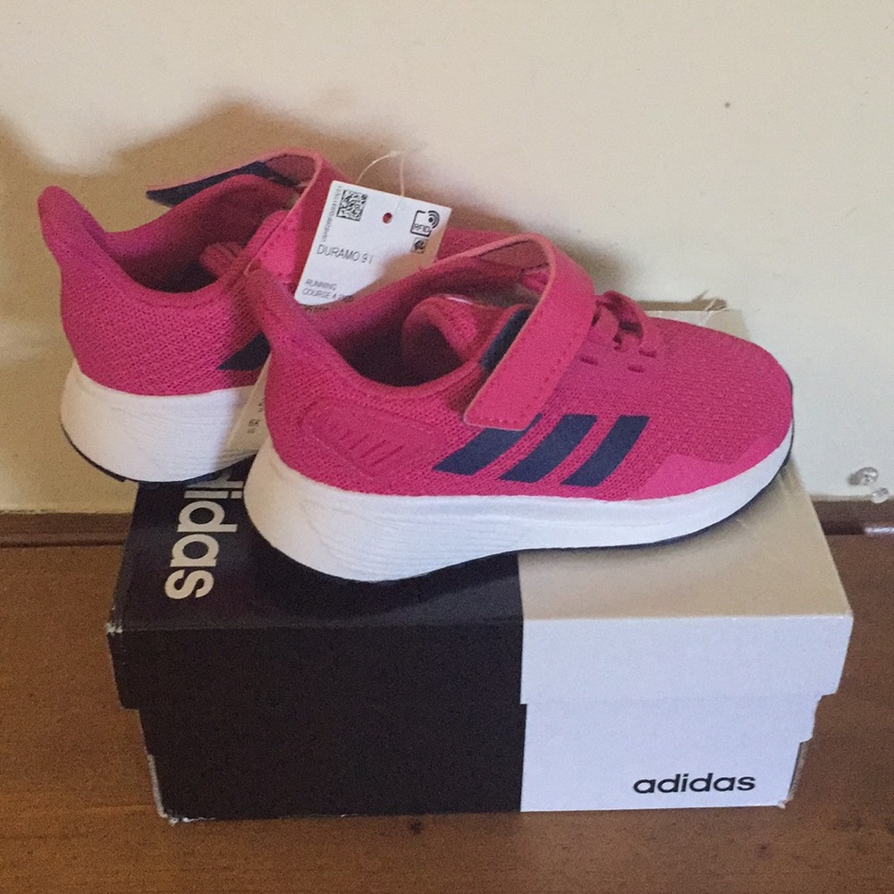 ✨NEW✨ Adidas Duramo Sneakers
